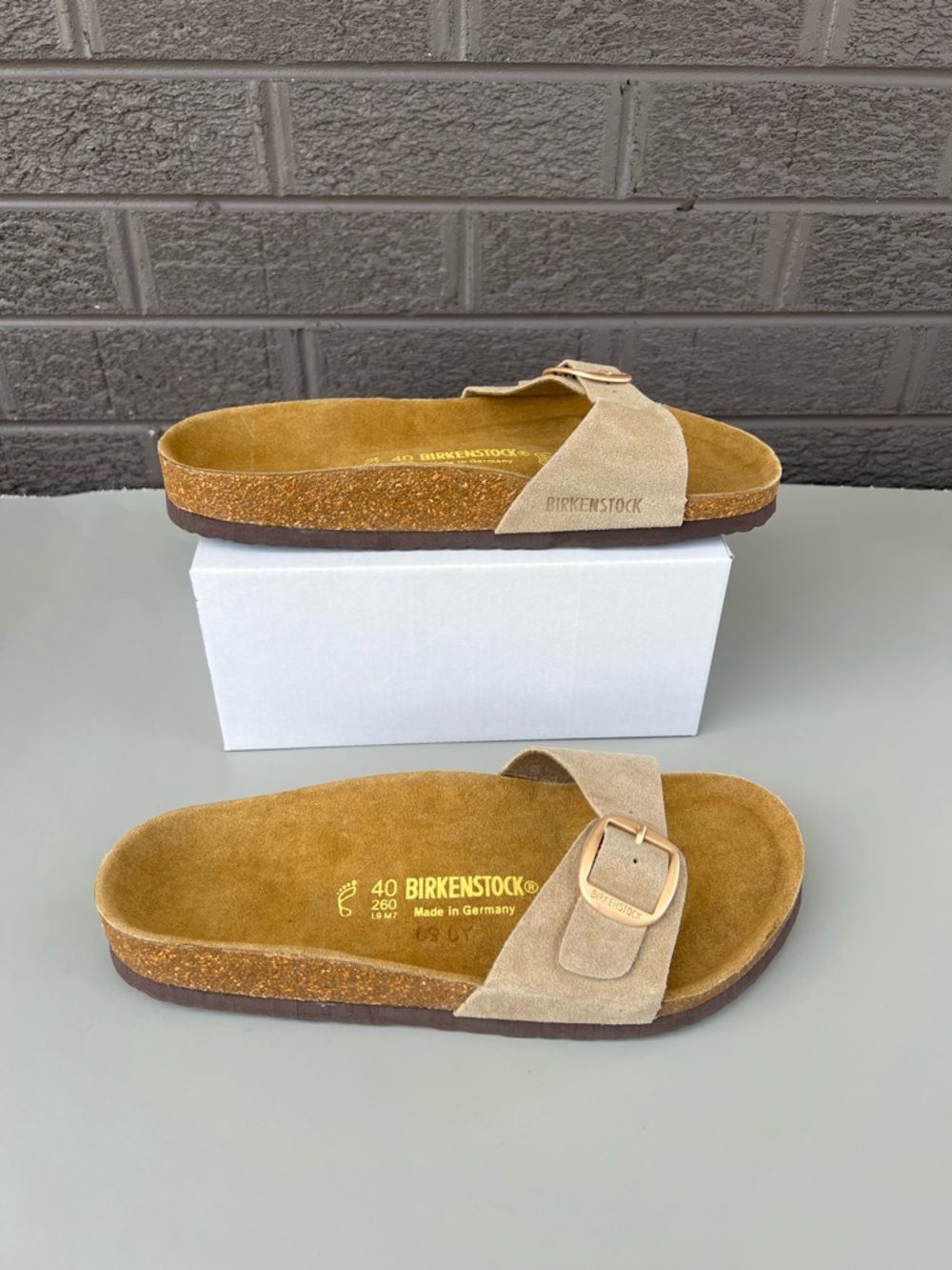 Birkenstock Suede Single Strap Sandals in Beige (Wide) NWOT